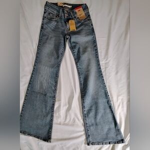 Levi's Superlow Flare, light colored waist 23